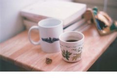 丈八和尚摸不着头脑 丈二的和尚后