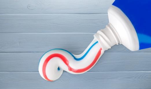 牙膏的妙用有很多 牙膏在生活中的13个特别用途