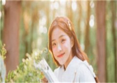 玫瑰与月亮（孟在昔许译）全文免