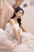 穿成女配之活成自己的女主全文免