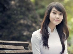《重生八零我被糙汉宠到孕吐》林