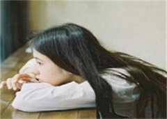 秦逸顾岁安（摆烂丧尸就是我）小