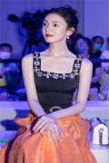 月光永不坠落（月光永不坠落）全