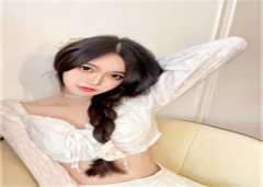 瓜瓜后妈卫纯段卿（瓜瓜后妈）全