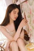 《对国直没反应拍在拍桌子》巩彦